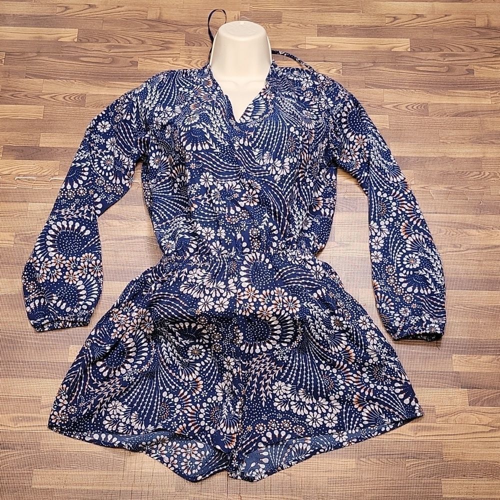 One love Romper size small
